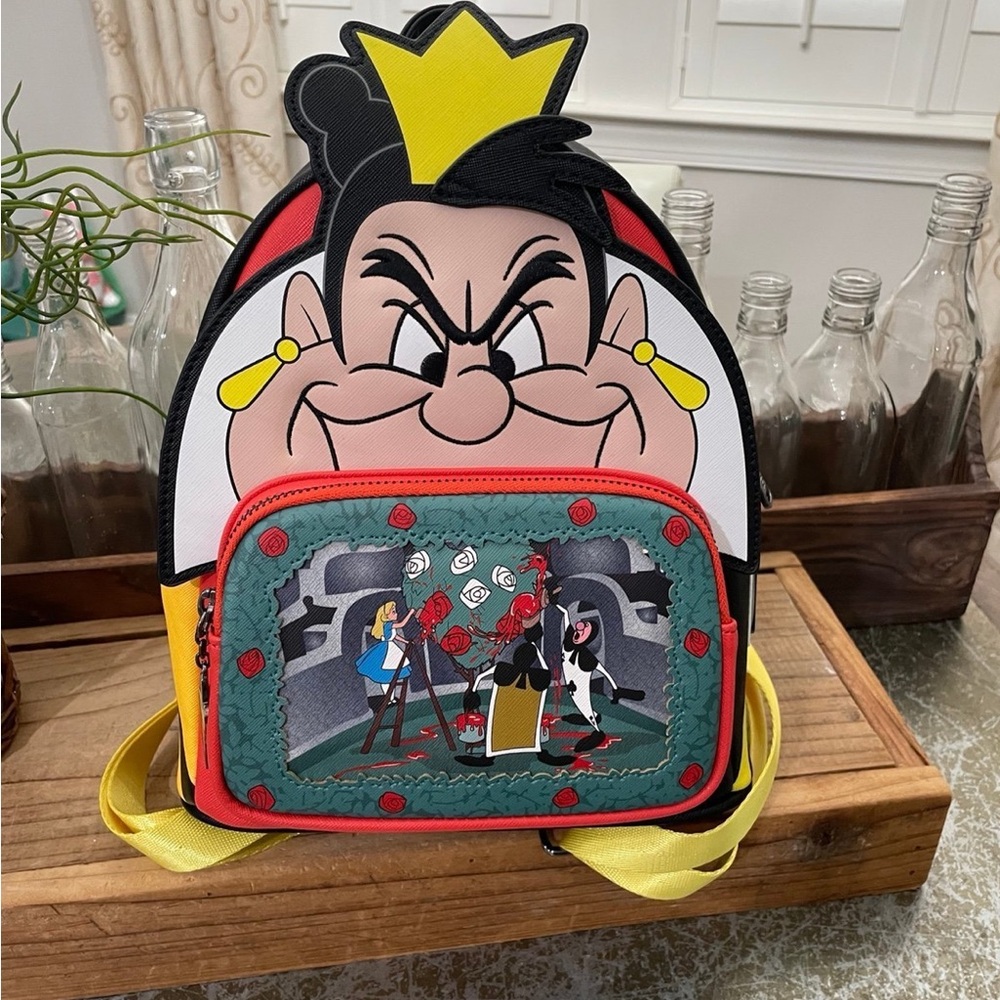 DISNEY LOUNGFLY “VILLIANS QUEEN OF HEARTS BACKPACK NEW